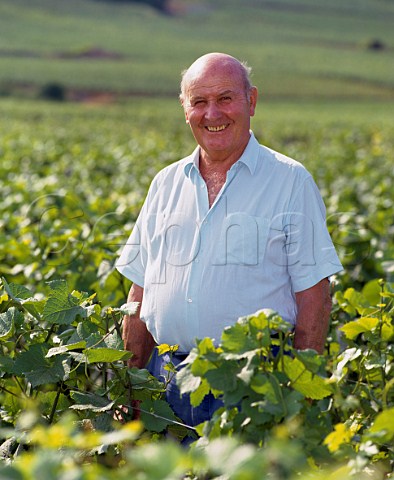 The late Henri Jayer died 2006 in his Echzeaux vineyard   VosneRomane Cte dOr France  Cte de Nuits