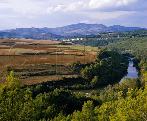 Senorio de Sarria estate and Ro Arga near  Puente la Reina Navarra   Spain