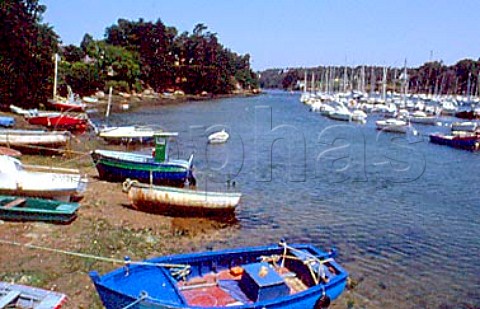 Aven River at Kerdruc south of   PontAven Finistre France  Brittany