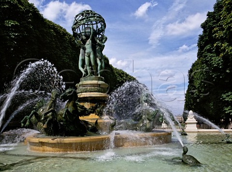 Fontaine de lObservatoire Paris France