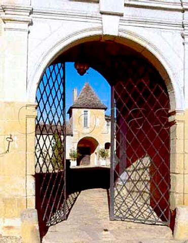 Entrance to the courtyard of Chteau dYquem   Sauternes Gironde France  Sauternes  Bordeaux