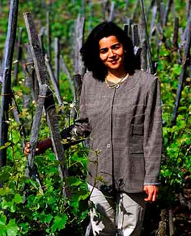 Christine Vernay in her fathers Viognier vines on   the Coteau de Vernon from which are made their top   wine      Domaine Georges Vernay Condrieu Rhne   France