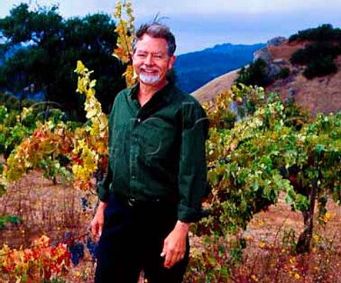 Paul Draper of Ridge Vineyards in an old   lowyielding block of Cabernet Sauvignon vines   in his Monte Bello Vineyard high in the   Santa Cruz Mountains Cupertino California    Santa Cruz Mountains AVA