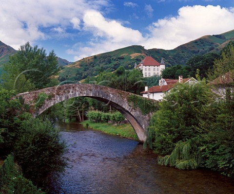 Bridge over River Nive at StEtiennedeBagorry PyrnesAtlantiques France   Irouleguy
