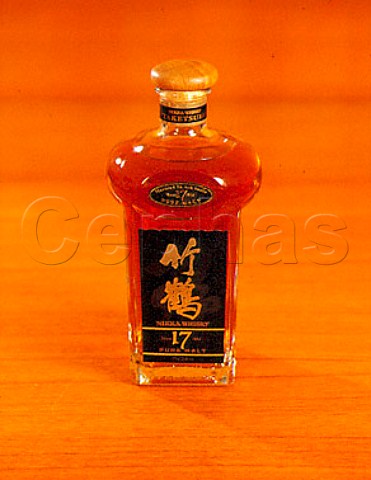 Bottle of Nikka Taketsuru 17 year old Japanese malt   whisky