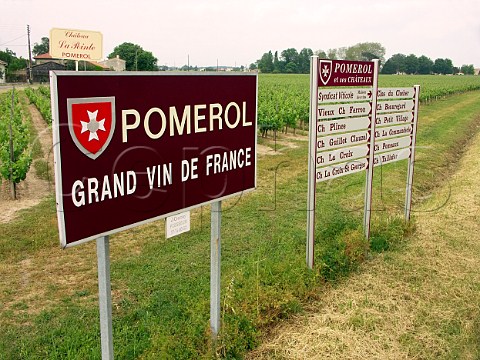 Signs for Pomerol district and local chteaux on the   edge of Libourne Gironde France Pomerol    Bordeaux