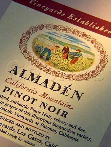 Label from bottle of Almadn Pinot Noir California