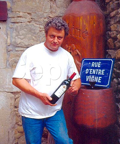 Michel Escande outside his tasting cellar at Domaine   Borie de Maurel FlineMinervois Hrault France    Minervois