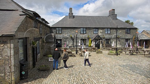 Jamaica Inn on Bodmin Moor built in 1750 and made   famous by Daphne du Mauriers novel in the 1930s   Bolventor Launceston Cornwall England