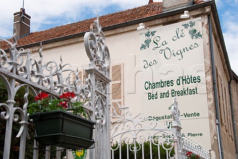 La Cl des Vignes a Chambres dHtes bed and  breakfast in the centre of PulignyMontrachet  village Cte dOr France   Cte de Beaune