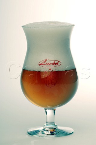 Glass of Loterbol beer
