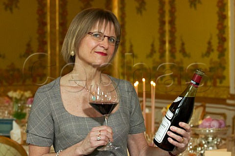 Jancis Robinson expert in wine and Master of Wine
