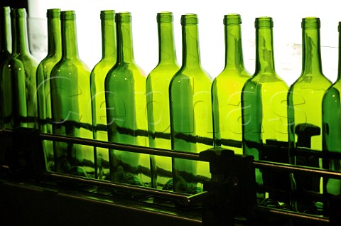 Bottling line at Luis Felipe Edwards winery Colchagua Chile Rapel