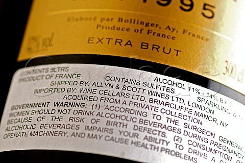 Detail of a bottle of Champagne Bollinger RD 1995   France  Champagne