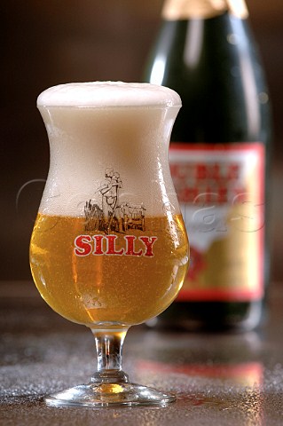 Glass of Silly Belgian beer