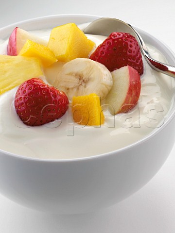 Fruit and yoghurt