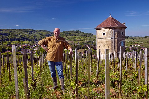 Stphane Tissot and Chardonnay vines in La Tour de Curon vineyard of Domaine Andr et Mireille Tissot Arbois Jura France  Arbois