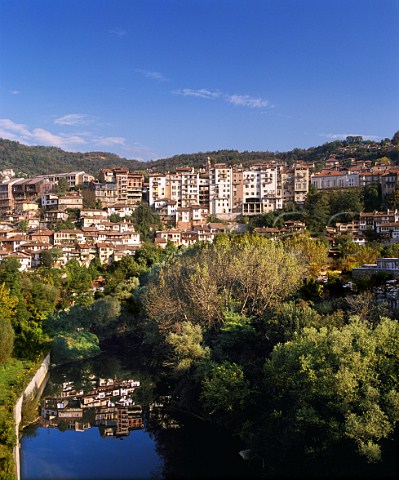 The old city of Veliko Turnovo above the Yantra   River was the capital of Bulgaria from the overthrow   of Byzantine rule in 1187 until the Ottoman invasion   in 1396