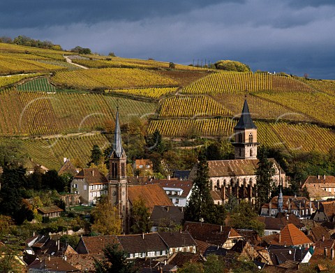 Ribeauvill with Grand Cru vineyards Kirchberg de   Ribeauvill and Geisberg beyond  HautRhin France  Alsace