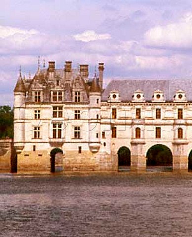 Chateau de Chenonceau over the River Cher at   Chenonceaux
