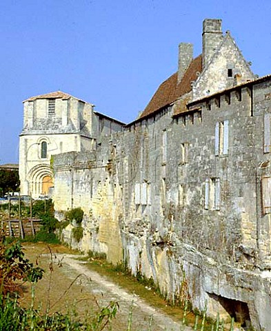 Medieval buildings which form the town walls of    Stmilion Gironde France  Saintmilion    Bordeaux