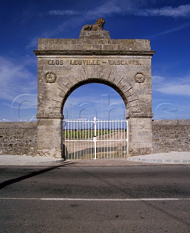 D2 road passing entrance to Clos LovilleLasCases   of Chteau LovilleLasCases StJulien Gironde   France   Mdoc  Bordeaux