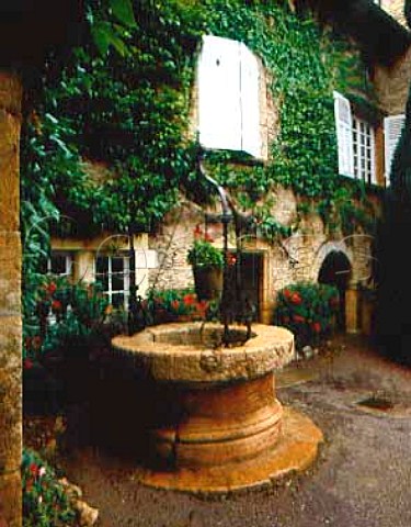 Old well in the courtyard of Chateau Fuisse Fuisse   SaoneetLoire France In addition to what is   generally regarded as the top PouillyFuisse they   also makes StVeran and MaconVillages