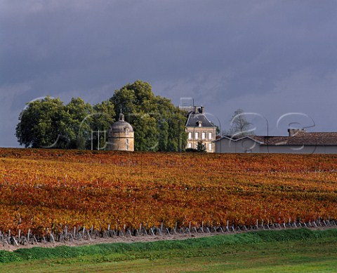 Chteau Latour and its pigeonnier   Pauillac Gironde France  Mdoc  Bordeaux