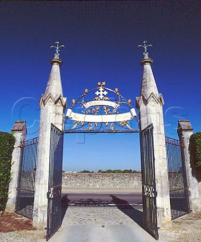 Entrance gate to Chteau La Mission HautBrion   Pessac Gironde France PessacLognan  Bordeaux