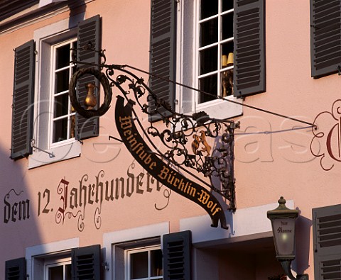 Sign on wall of Gasthaus zur Kanne the oldest restaurant in the Pfalz Deidesheim Germany    Pfalz