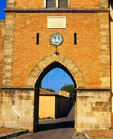 Entrance to the walled village of Bolgheri Livorno   province Tuscany
