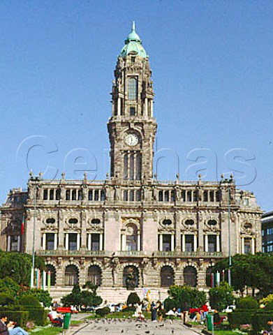 The Town Hall at the top of Avenida dos Aliados   Porto Portugal