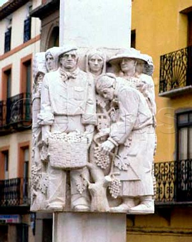 Sculpture in Cenicero  Rioja