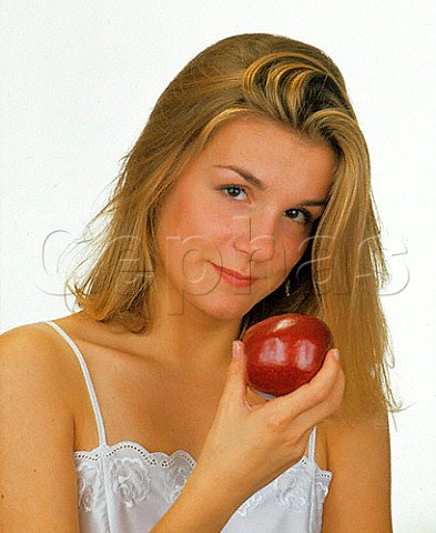 18year old girl with red apple