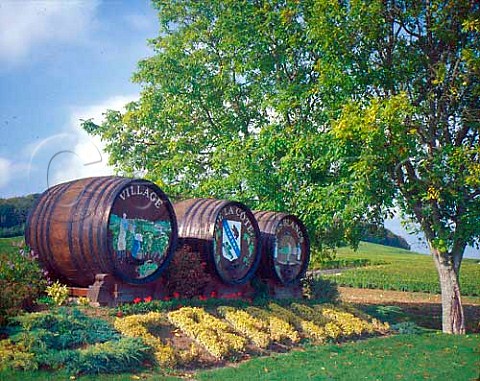 Decorative barrels at Cramant on the   Cte des Blancs Marne France   Champagne