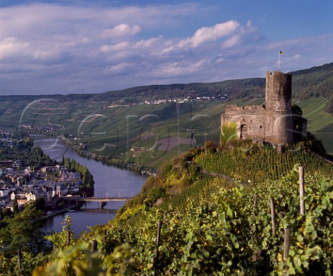 Burg Landshut and the Schlossberg vineyard   overlooking BernkastelKues and the Mosel River   Germany