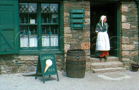 Icecream shop Morwelham Devon