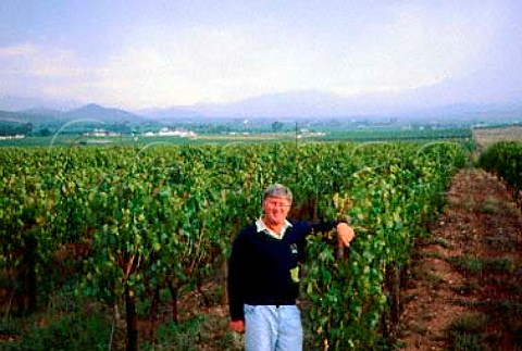 De Wetshof Estate  Danie de Wet in his   vineyards Robertson   Cape Province South Africa