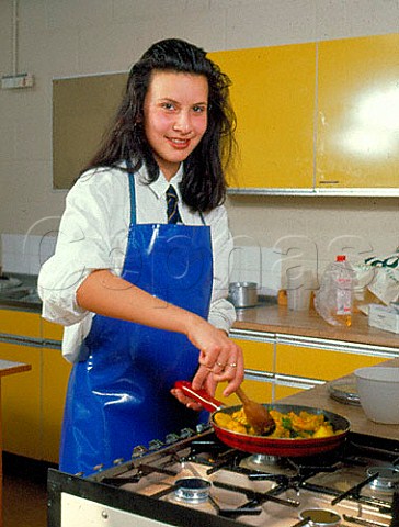 Year 10 15 yr olds girl in Home Economics food practical lesson