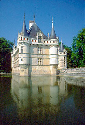 16th Century Chteau de AzayleRideau   IndreetLoire France  Centre