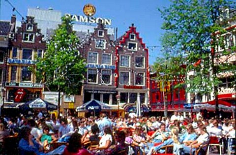 Busy cafs on the Leidseplein   Amsterdam Netherlands