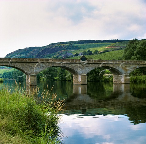 Bridge over the Nahe River at Oberhausen with beyond the State Cellars at NiederhausenSchlossbockelheim and the Niederhauser Hermannsberg vineyard Germany Nahe