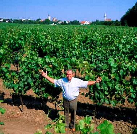 Hans Feiler of Weingut FeilerArtinger Rust   Burgenland Austria Neusiedlersee  Hugelland