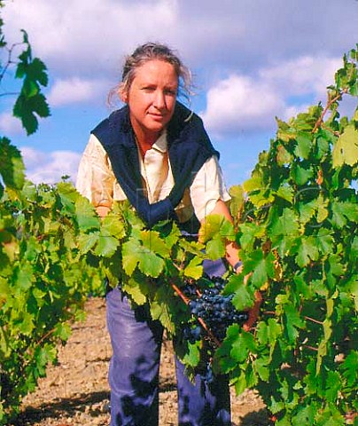 Patricia Domergue in her Clos de Capitelle vineyard   Her Cuve Capitelle is made purely from the Cinsault   grapes grown here   Domaine de Centeilles Siran Hrault France  Minervois