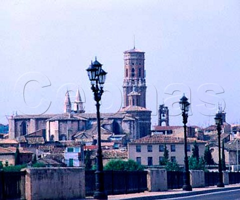 The cathedral at Tudela seen from the   13th century bridge over the Rio Ebro  Navarra Spain