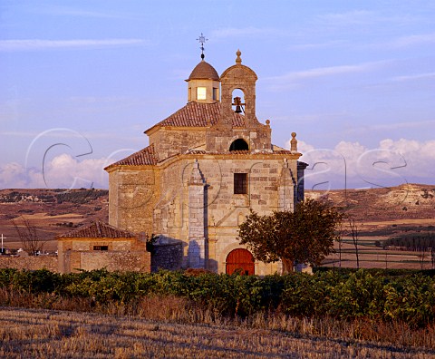 LErmita in vineyard above Pesquera de Duero   Castilla y Len Spain DO Ribera del Duero