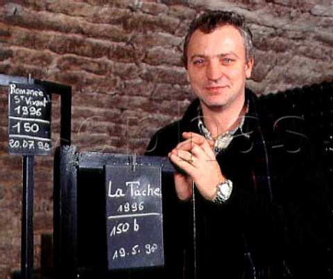 Henri Roch in the bottle ageing cellar at Domaine de   la RomaneConti   VosneRomane Cte dOr France