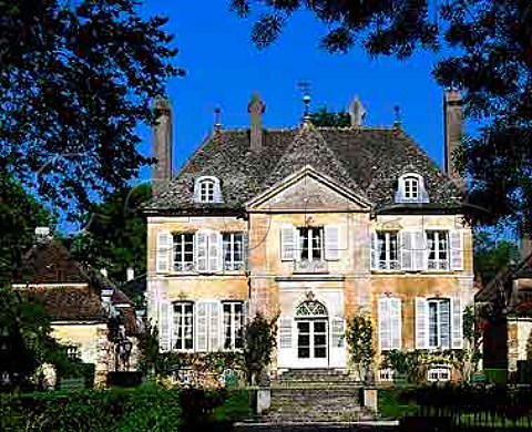 The early 18thcentury house of Domaine Chandon de   Briailles  now a historical monument  viewed from   its Le Ntredesigned gardens SavignylsBeaune   Cte dOr France