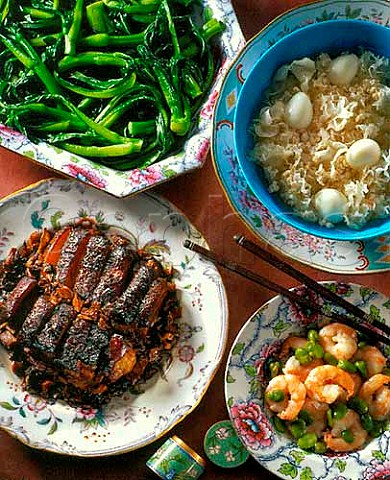 Pork  Choi Sum with Oyster Sauce  Silver ears Fungi with Chicken Velvet soup  Muichoi Moulded Pork  Stirfried Prawns with Broad Beans