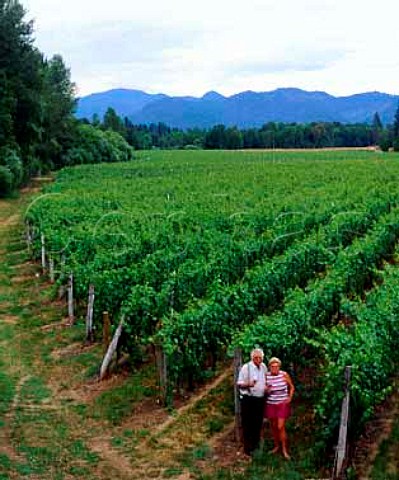 Bob and Lelo Kerivan of Bridgeview Vineyards in the   Illinois Valley Cave Junction Oregon USA  Rogue Valley AVA